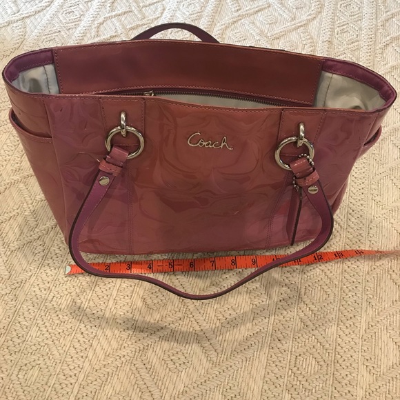 Coach Handbags - Coach Mauve Patented Leather Purse